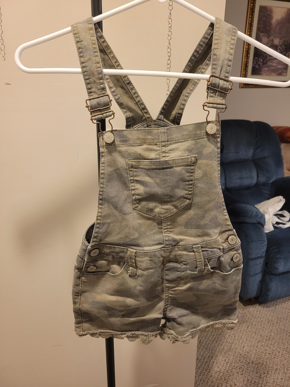 SO Camo Short Overalls in Olive Green - Picture 4 of 5